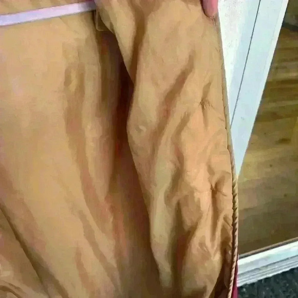 Vintage Fingerhut trench coat. Burgundy and tan. Size 12. Lined. Detachable hood - Picture 5 of 12